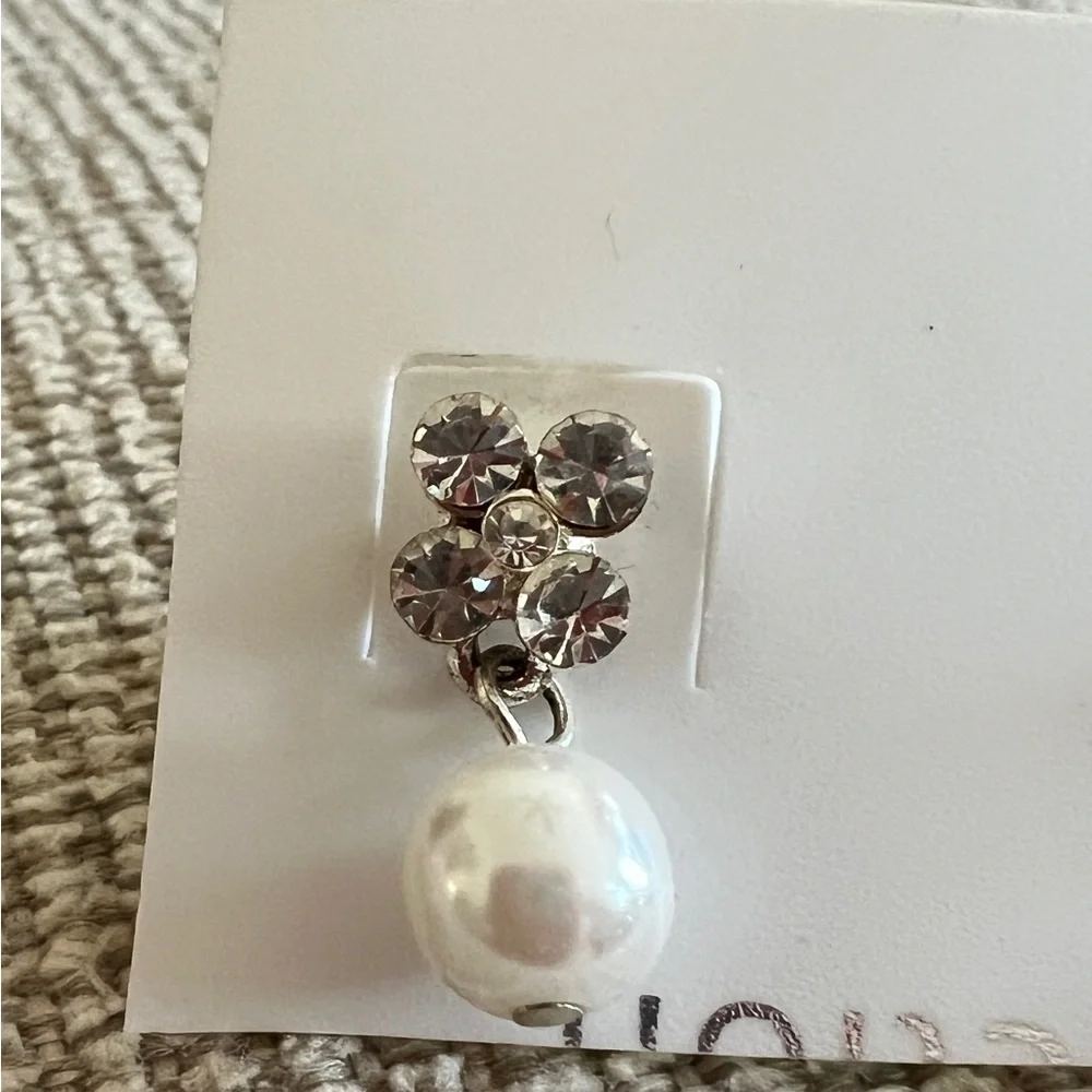 Hand crafted silver, pearl bead and crystal earrings. - Picture 2 of 5